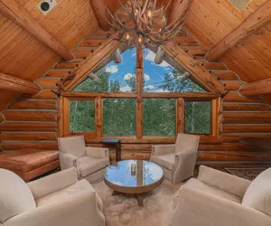 Photo 2 - Absolutely Amazing Slopeside Mountain Lodge With spa