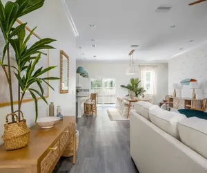 Photo 4 - Fun Airy Florida Vacation Home With Private Pool
