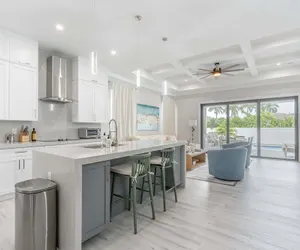 Photo 2 - Sparkling new Vanderbilt Beach Luxury Escape