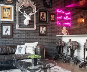 Photo 2 - Swanky Townhome
