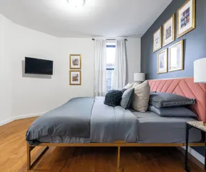 Photo 5 - Elegant Harlem Suites