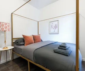 Photo 4 - Elegant Harlem Suites