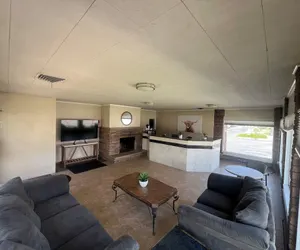 Photo 3 - Mac's Motel