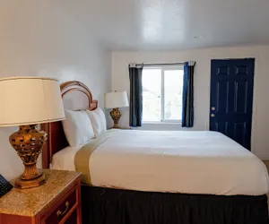 Photo 4 - Horseshoe inn