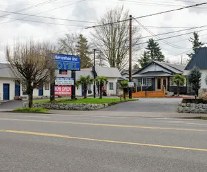 Photo 2 - Horseshoe inn