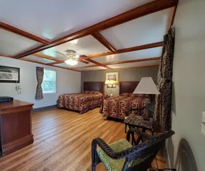 Photo 3 - High Springs Country Inn