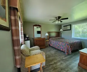 Photo 2 - High Springs Country Inn