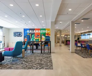 Photo 4 - Home2 Suites By Hilton Kalamazoo Southeast