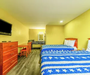 Photo 2 - Regency Inn By OYO Rockdale TX