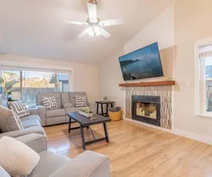 Photo 2 - Modern 3-bedroom Escape in Northwest Reno