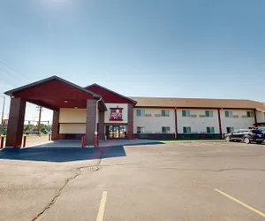 Photo 2 - Western Executive Inn