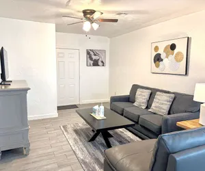 Photo 5 - Fully-furnished Studio With Rustic Design 36B