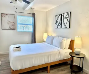 Photo 3 - Fully-furnished Studio With Rustic Design 36B