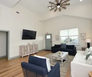 Photo 2 - Casa Blanca 3 2 New Beach Home With Heated Pool