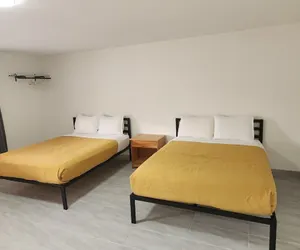 Photo 4 - Economy Inn