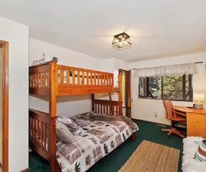 Photo 3 - Everwood Serenity Treehouse
