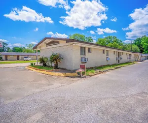 Photo 2 - Cypress Inn Motel By OYO West Monroe I-20