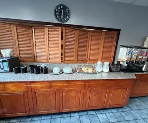 Photo 2 - LABH INC