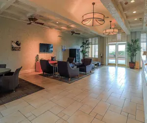 Photo 3 - Studio 6 Phoenix, Az – Sky Harbor