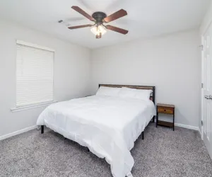 Photo 4 - Budget Friendly Unit Near Fort Moore