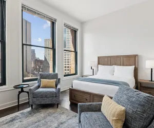 Photo 5 - Placemakr Downtown Pittsburgh