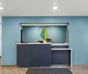 Photo 2 - Woodspring Suites Anderson North I-85