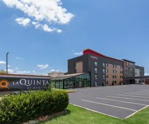 Photo 2 - Hawthorn Extended Stay By Wyndham Springdale