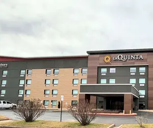 Photo 2 - Hawthorn Extended Stay By Wyndham Springdale