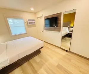 Photo 5 - The Depot Hotel
