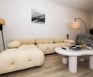 Photo 4 - Modern Designer Stay Bright Chic Spacious