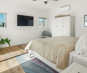 Photo 2 - Rise Suites Oceanside