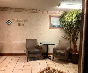 Photo 3 - Executive Inn Laurel
