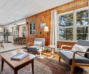 Photo 2 - Bayview Beach Cottage For 4!