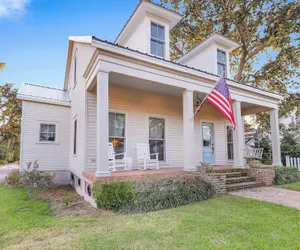 Photo 2 - Drackett House by Whiskey Properties