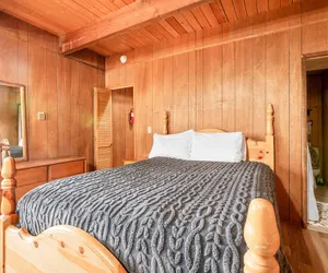 Photo 3 - Joebellarue Home