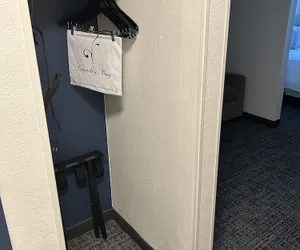 Photo 2 - Spark by Hilton Dothan