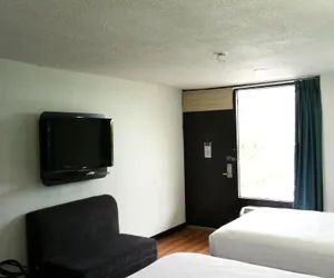 Photo 4 - Blue Way Inn & Suites By Jasper Beeville