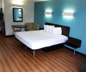 Photo 2 - Blue Way Inn & Suites By Jasper Beeville