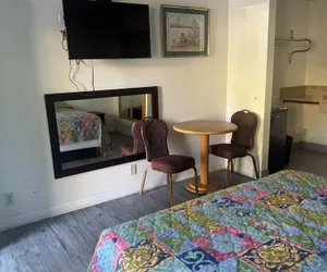 Photo 4 - All 8 Motel