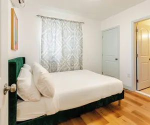 Photo 4 - Cozy Stay near Fishtown & City Center