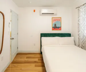 Photo 3 - Cozy Stay near Fishtown & City Center