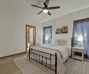 Photo 4 - Luxury in the Hill Country, 10-mins to Downtown!