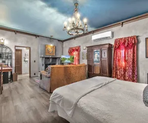 Photo 5 - Viognier: Pet Friendly, Hot-tub, 10-mins to Downtown!