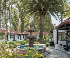 Photo 2 - Casia inn