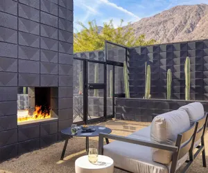 Photo 3 - Blackhaus C: 4 Bedroom Suite by Avantstay 4-room Retreat