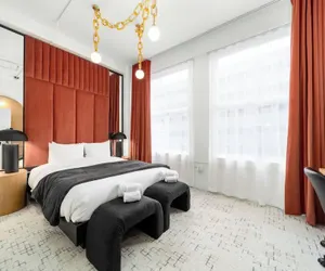 Photo 2 - Symons Block Hotel
