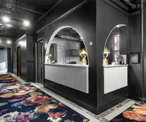 Photo 3 - Symons Block Hotel
