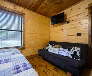 Photo 4 - Whitetail Retreat Cabin for 13!