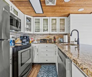 Photo 4 - Luxe Condo - Mountain Views - Pool Hot Tub Sauna