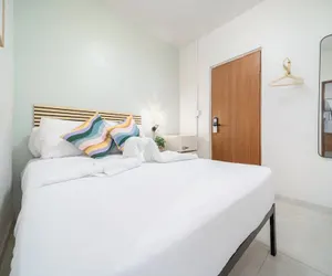Photo 5 - Room 3: Vibrant Walkable Hub in Santurce